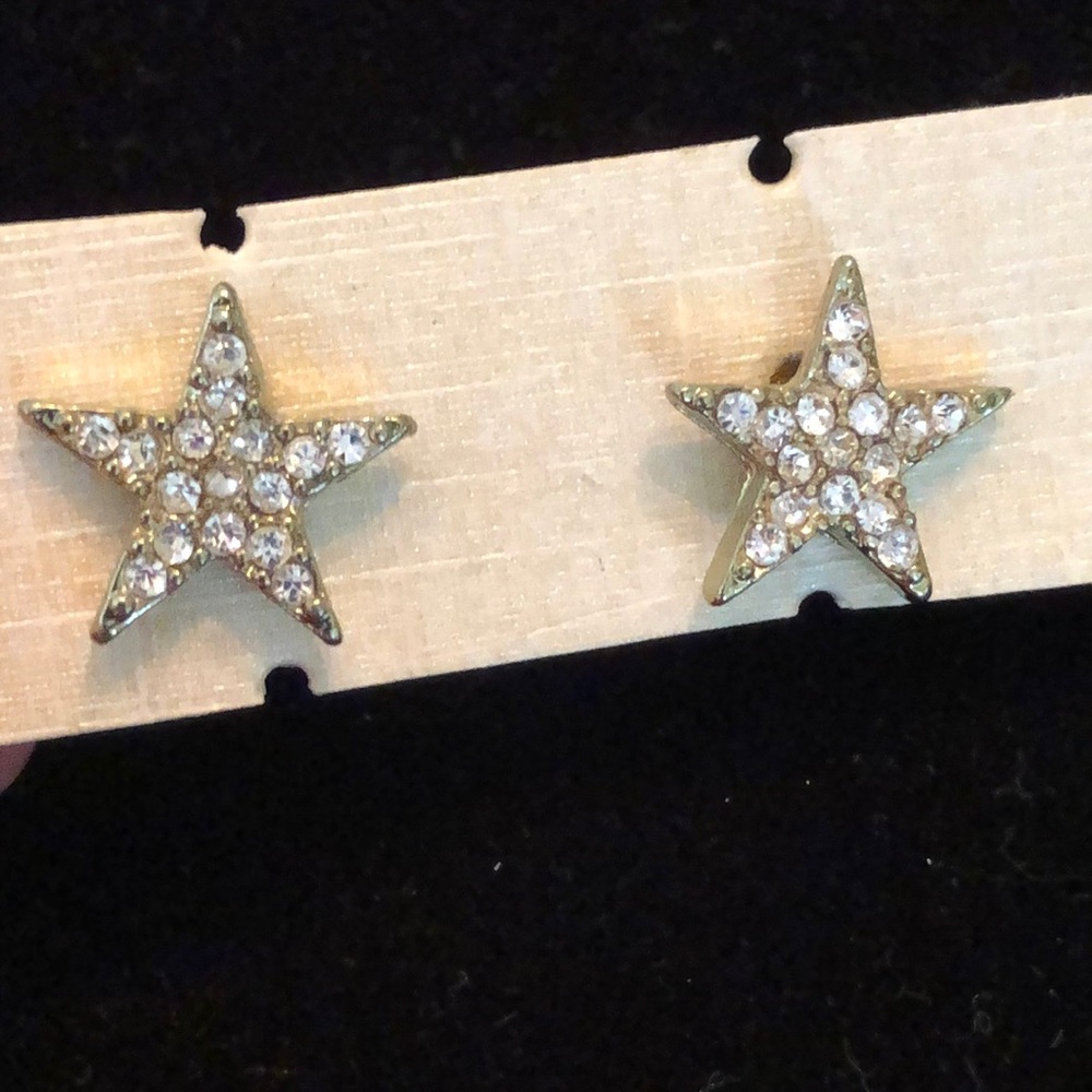 ⭐️Crystal sparkling stars silver tone classic stud earrings